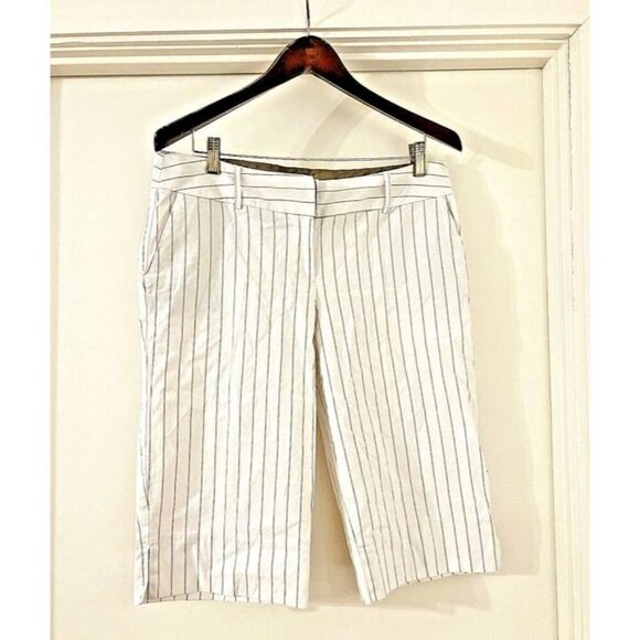 Y2K 90s Woman 11 Vintage CANDIES White Pinstriped Bermuda Shorts Emo Rock Grunge - Picture 1 of 6
